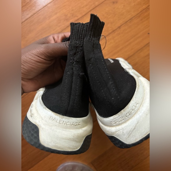 Balenciga Sneakers - Picture 2 of 8